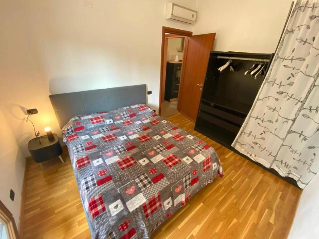 דירות מילאנו Conte Rosso House, Con Doppia Terrazza In Coorte Tranquilla A Due Passi Da Stazione E Metropolitana Lambrate מראה חיצוני תמונה