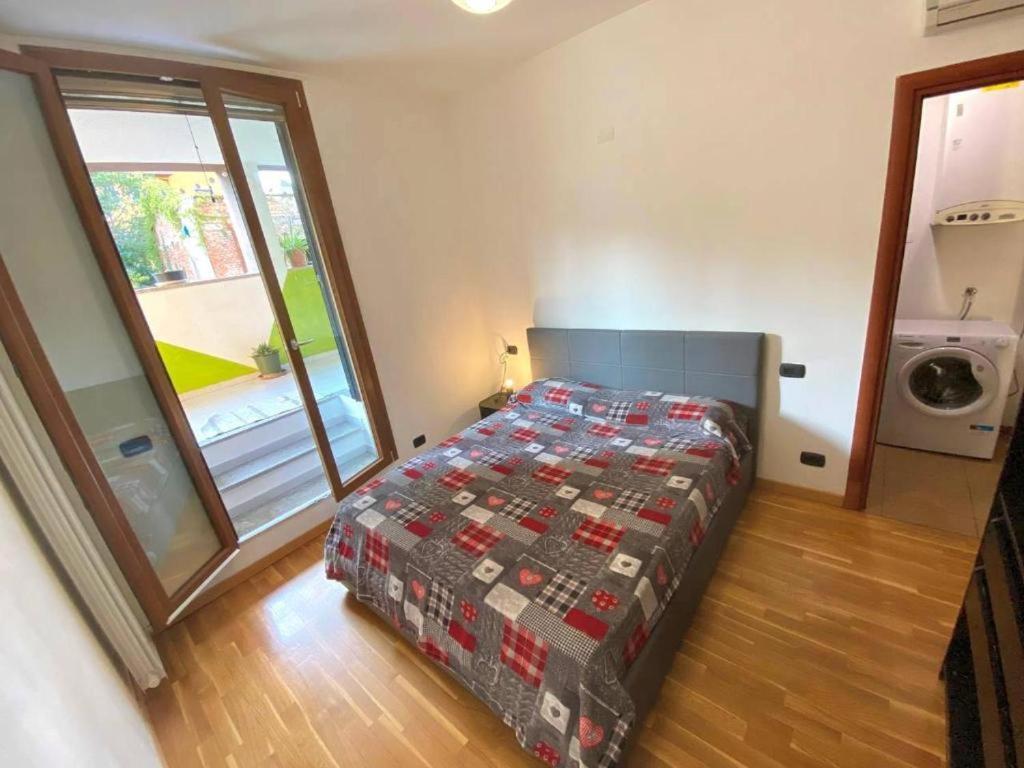 דירות מילאנו Conte Rosso House, Con Doppia Terrazza In Coorte Tranquilla A Due Passi Da Stazione E Metropolitana Lambrate מראה חיצוני תמונה
