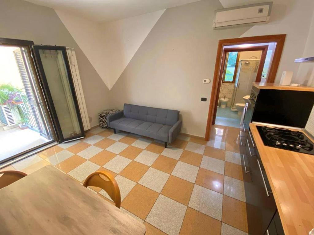 דירות מילאנו Conte Rosso House, Con Doppia Terrazza In Coorte Tranquilla A Due Passi Da Stazione E Metropolitana Lambrate מראה חיצוני תמונה