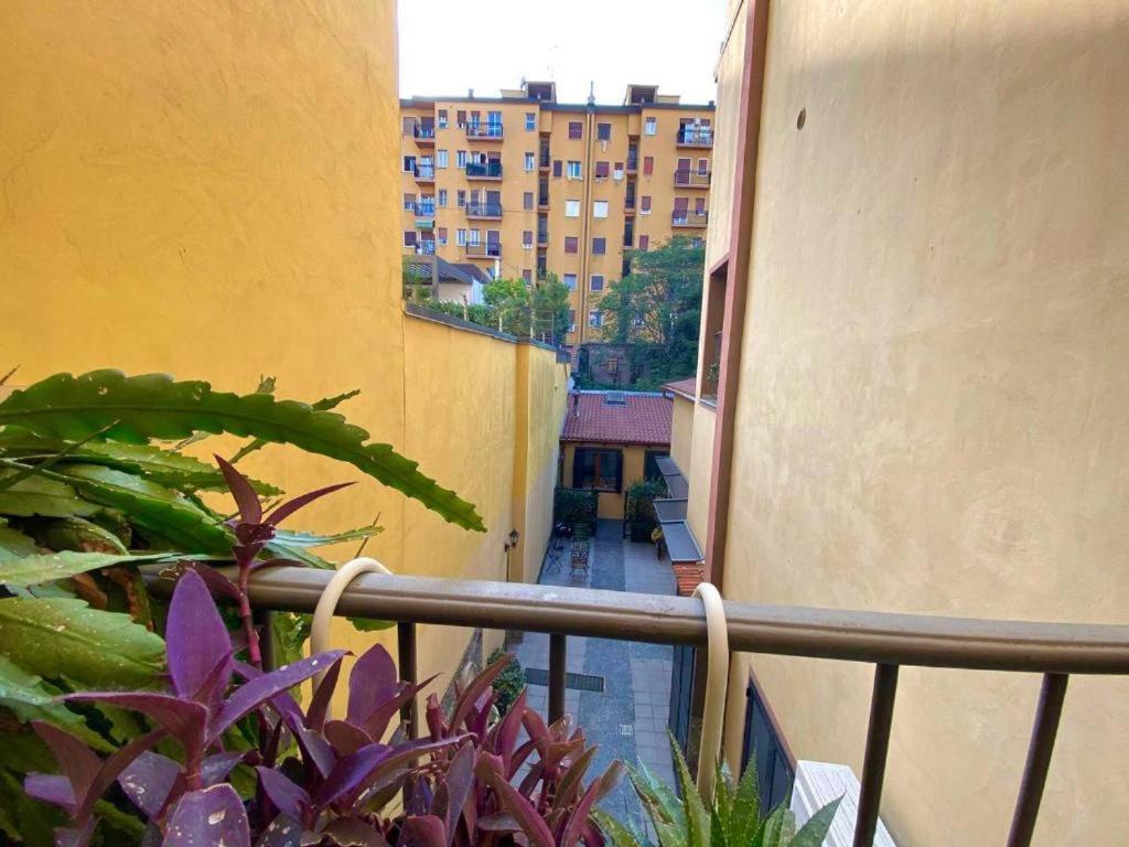 דירות מילאנו Conte Rosso House, Con Doppia Terrazza In Coorte Tranquilla A Due Passi Da Stazione E Metropolitana Lambrate מראה חיצוני תמונה